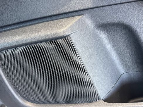 Used 2024 Nissan Sentra SV FWD image 23