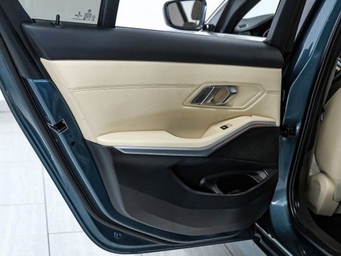 Used 2020 BMW 330i Sedan w/ Convenience Package image 42