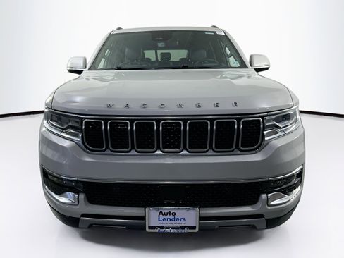 Used 2022 Jeep Wagoneer Series III image 2