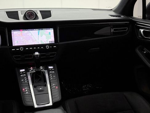 Used 2020 Porsche Macan S AWD/4WD image 28