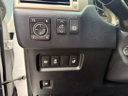 Used 2014 Lexus GX 460 Luxury AWD/4WD image 11