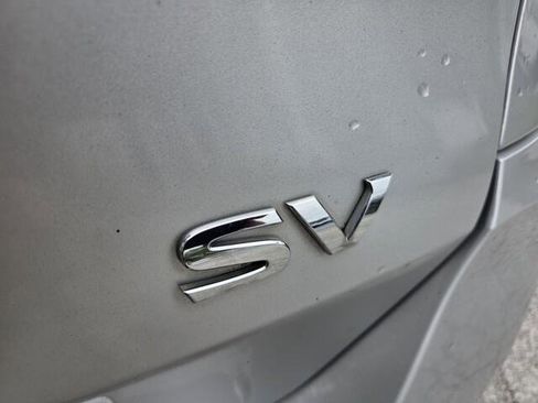 Used 2017 Nissan Rogue SV FWD image 19