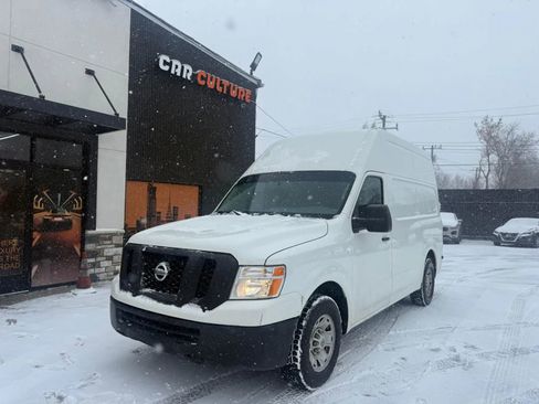 Used 2020 Nissan NV 2500 SV image 1