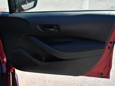 Used 2024 Toyota Corolla LE image 39