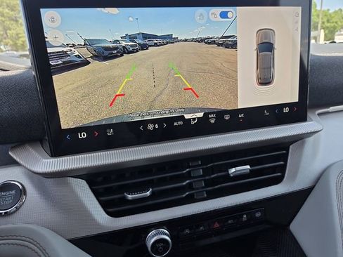 New 2026 Ford Explorer Active RWD image 8