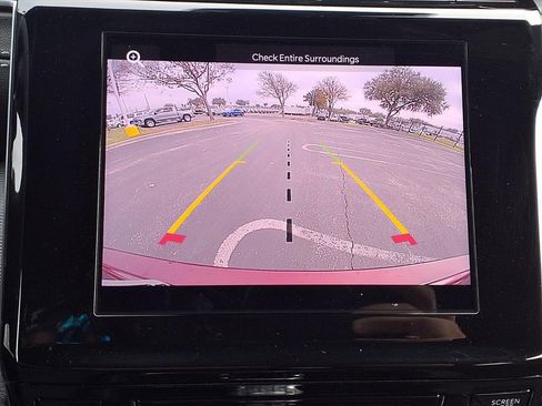 Used 2025 Jeep Grand Cherokee Laredo X image 15