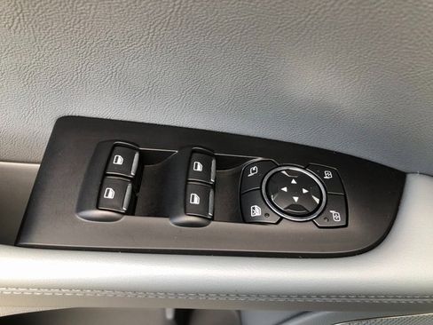 Used 2022 Lincoln Nautilus Reserve w/ Monochromatic Package image 15