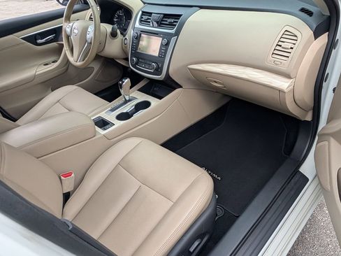 Used 2017 Nissan Altima 2.5 SL w/ Technology Package image 18