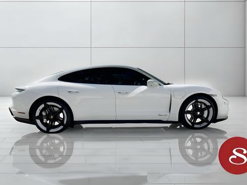 Used 2023 Porsche Taycan w/ Premium Package image 10