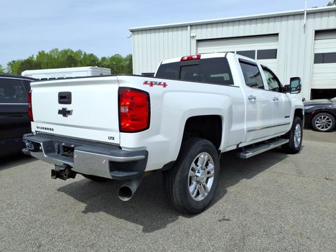 Used 2016 Chevrolet Silverado 2500 LTZ w/ Duramax Plus Package image 6