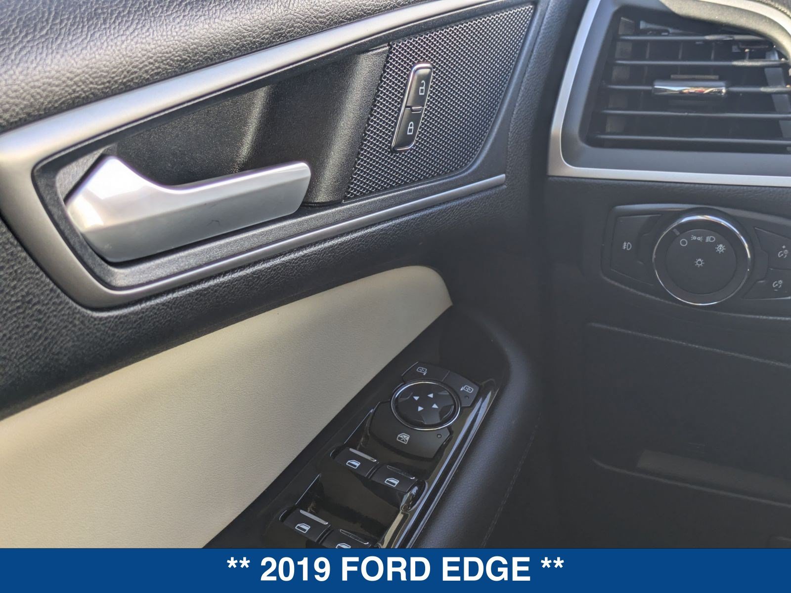 Certified 2019 Ford Edge SEL w/ Equipment Group 201A FWD image 25