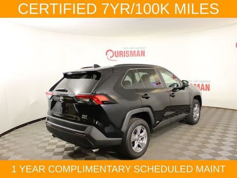 Used 2025 Toyota RAV4 XLE AWD/4WD image 8