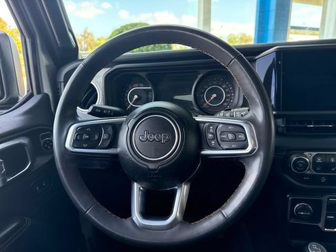 Used 2024 Jeep Wrangler Unlimited Sahara AWD/4WD image 14