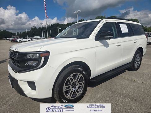 Used 2025 Ford Expedition Active RWD image 1
