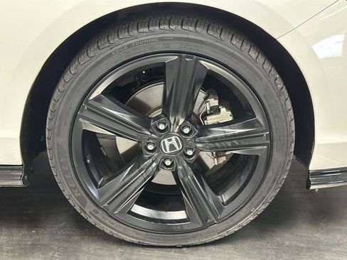 Used 2024 Honda Accord Sport image 23