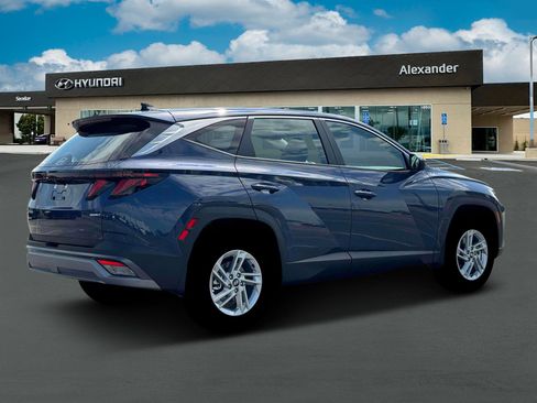 New 2026 Hyundai Tucson SE image 8