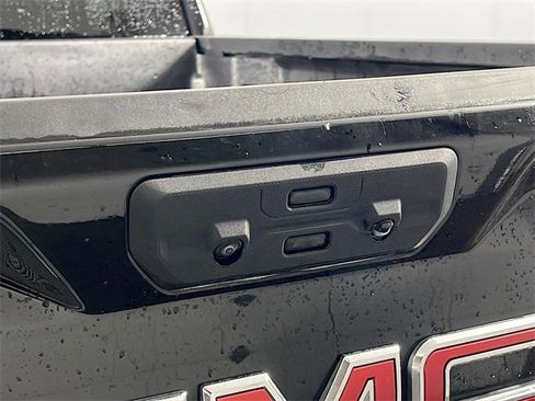 Used 2025 GMC Sierra 1500 SLT image 27