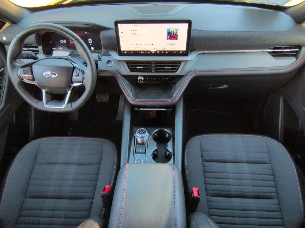 Used 2025 Ford Explorer ST-Line RWD image 15