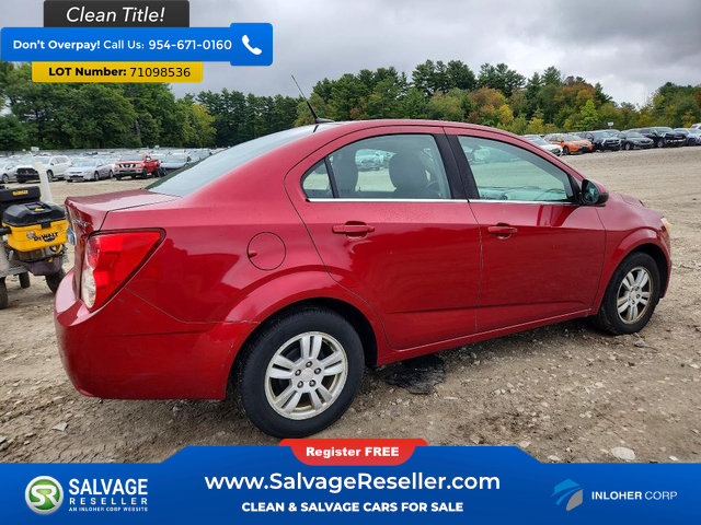 Used 2014 Chevrolet Sonic LT FWD image 4
