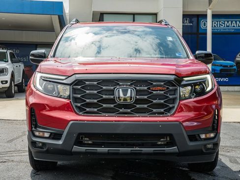 Used 2023 Honda Passport TrailSport image 2