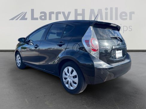 Used 2014 Toyota Prius C Two image 3