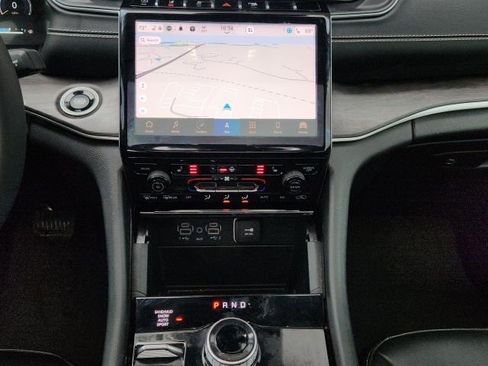 Used 2023 Jeep Grand Cherokee L Limited image 19