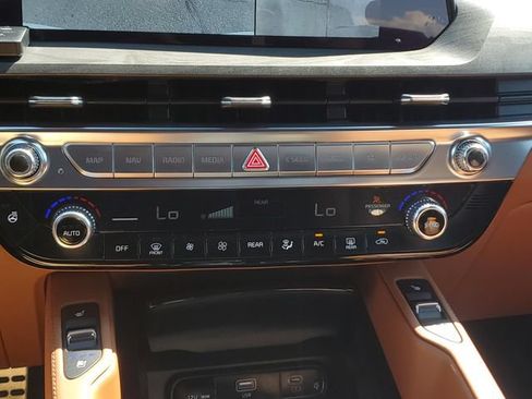 Used 2024 Kia Telluride SX Prestige X-Line AWD/4WD image 32