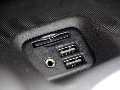 Used 2021 Buick Enclave Avenir w/ Avenir Technology Package image 16