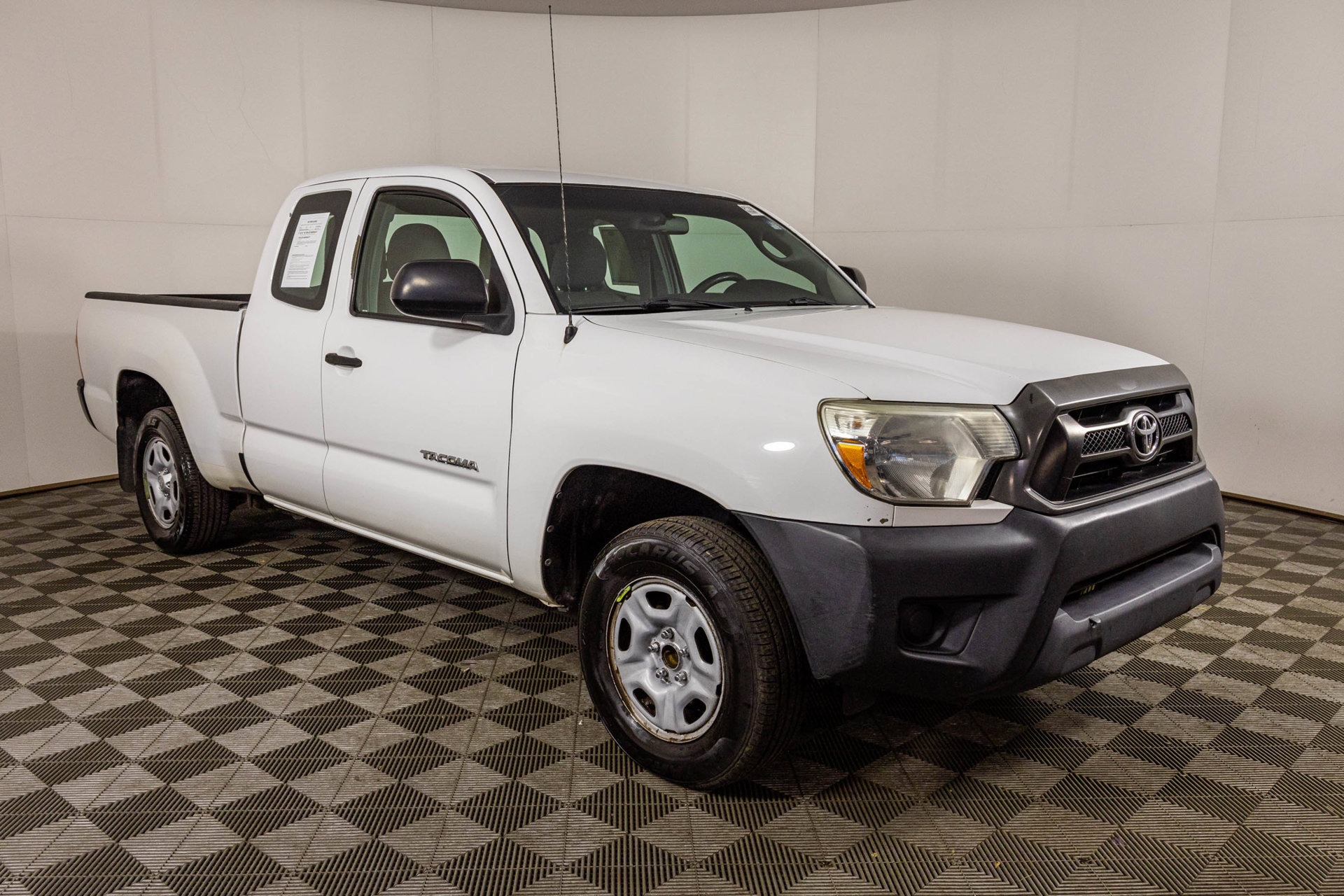 Used 2015 Toyota Tacoma 2WD Access Cab image 7