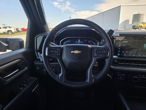 Used 2025 Chevrolet Silverado 2500 High Country w/ High Country Premium Package image 2