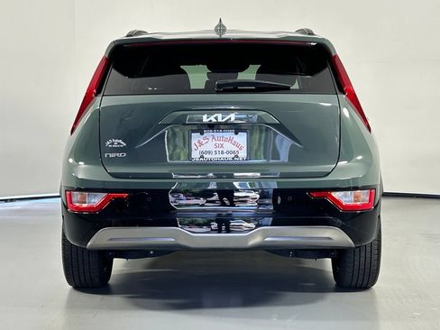 Used 2024 Kia Niro Wind w/ Wind Preserve Package FWD image 6