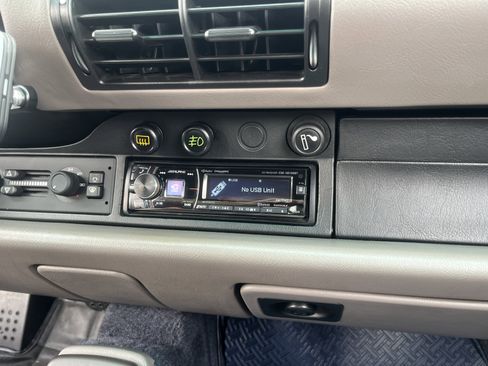 Used 1992 Porsche 911 Carrera image 74