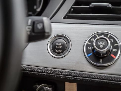 Used 2011 BMW Z4 sDrive35i RWD image 35