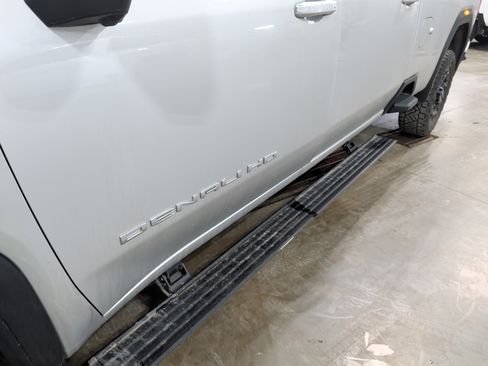 Used 2022 GMC Sierra 3500 Denali w/ Denali Ultimate Package image 8