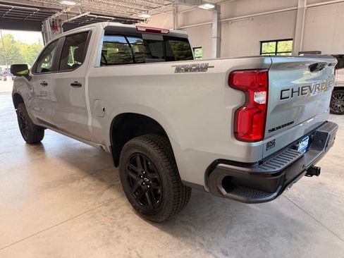 Used 2025 Chevrolet Silverado 1500 LT Trail Boss w/ LT Trail Boss Premium Package AWD/4WD image 6