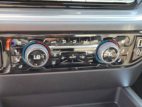 New 2026 Chevrolet Silverado 1500 High Country AWD/4WD image 14