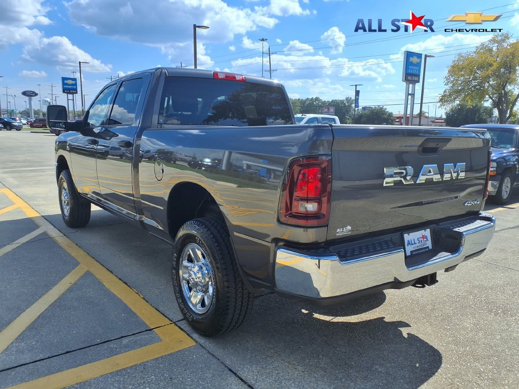 Used 2026 RAM 2500 Tradesman w/ Chrome Appearance Group AWD/4WD image 9
