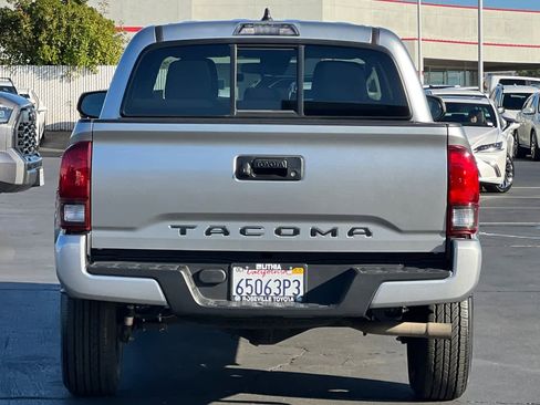 Certified 2022 Toyota Tacoma SR image 8