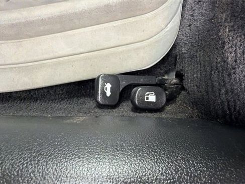 Used 2017 Hyundai Elantra SE image 20