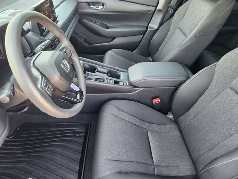 Used 2025 Honda Accord LX image 13