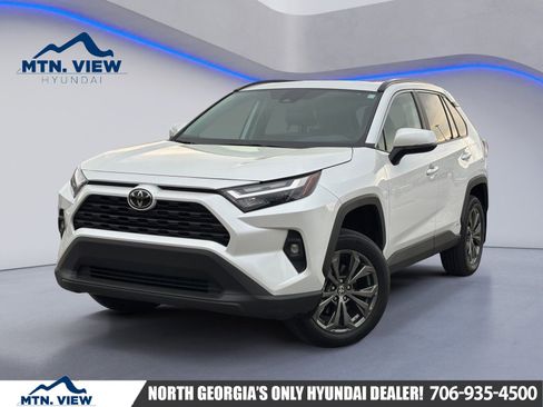 Used 2025 Toyota RAV4 XLE Premium image 1