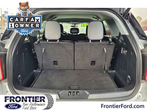 Used 2023 Ford Explorer XLT w/ Equipment Group 202A image 7