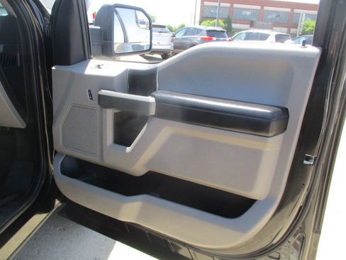Used 2016 Ford F150 XLT w/ Trailer Tow Package AWD/4WD image 33