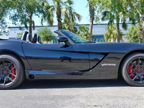 Used 2004 Dodge Viper SRT-10 image 38