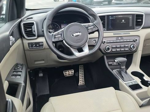 Used 2020 Kia Sportage S w/ S FWD Sunroof Package image 19