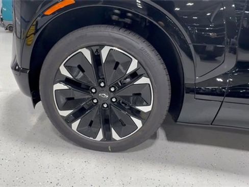 New 2026 Chevrolet Blazer EV RS image 12
