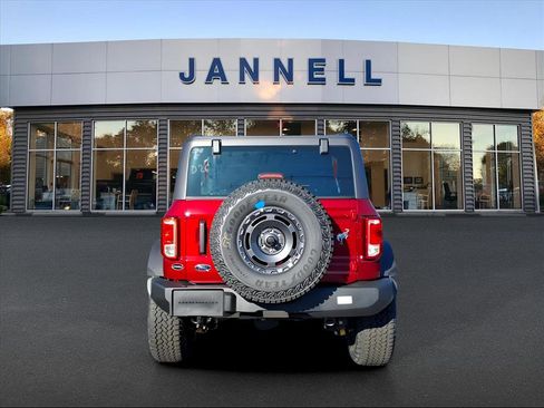 New 2025 Ford Bronco 4-Door w/ Sasquatch Package image 4