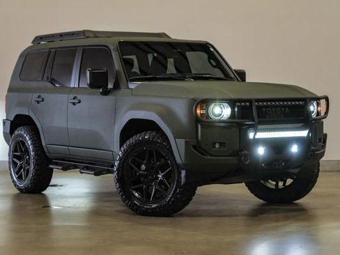 Used 2025 Toyota Land Cruiser image 7