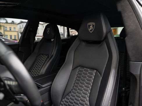 Used 2024 Lamborghini Urus S image 17