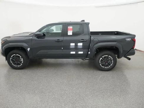 Used 2026 Toyota Tacoma TRD Sport image 40